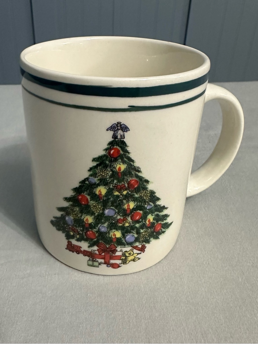 Vintage Christmas Tree Coffee Mug Green Trim Holiday Ceramic Tea Cup China
